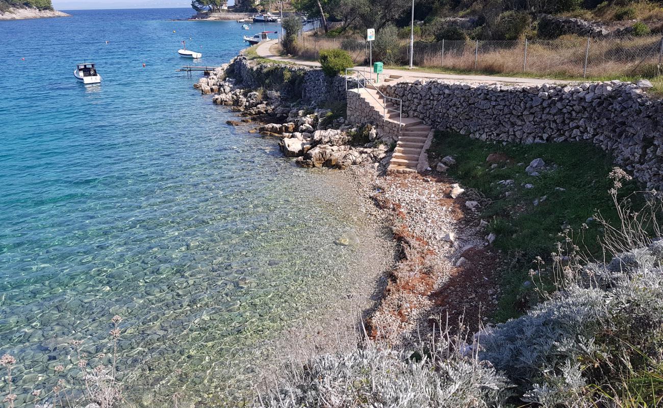 Valdarke Dog Beach'in fotoğrafı taşlar yüzey ile