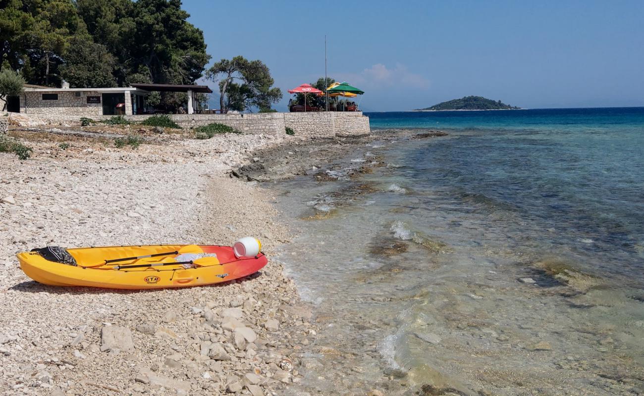 Badija Beach'in fotoğrafı taşlar yüzey ile