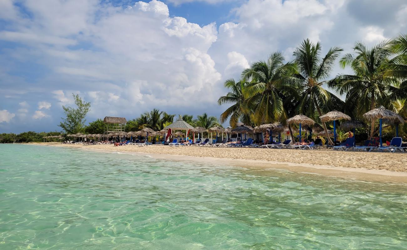 Playa Coco'in fotoğrafı parlak ince kum yüzey ile