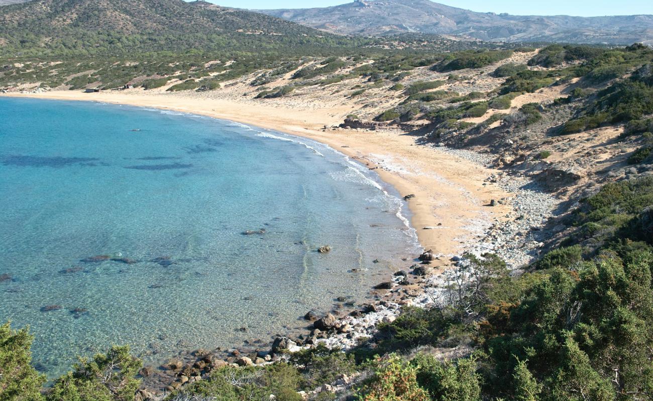 Lara beach'in fotoğrafı i̇nce bej kum yüzey ile