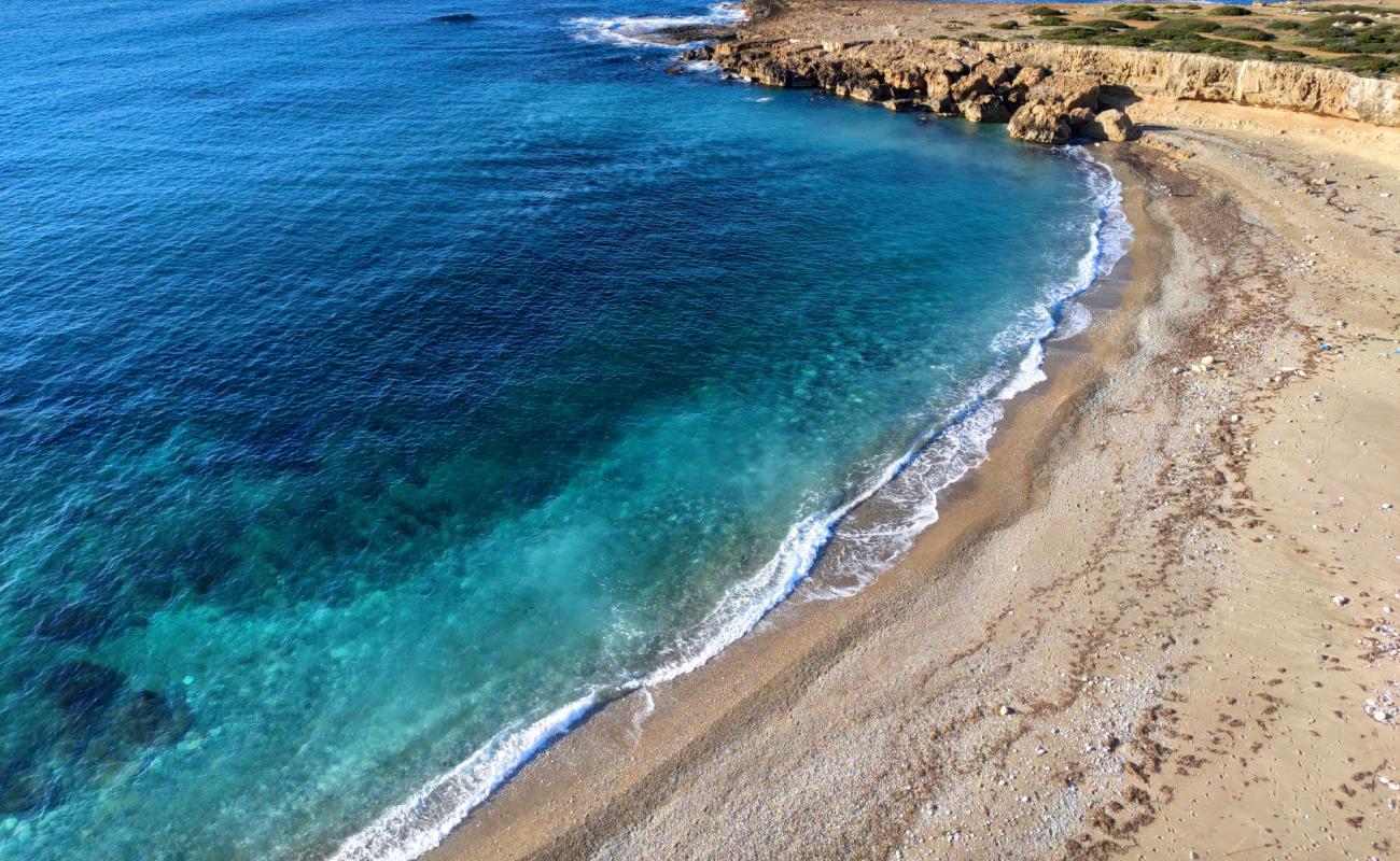 White River beach'in fotoğrafı gri ince çakıl taş yüzey ile