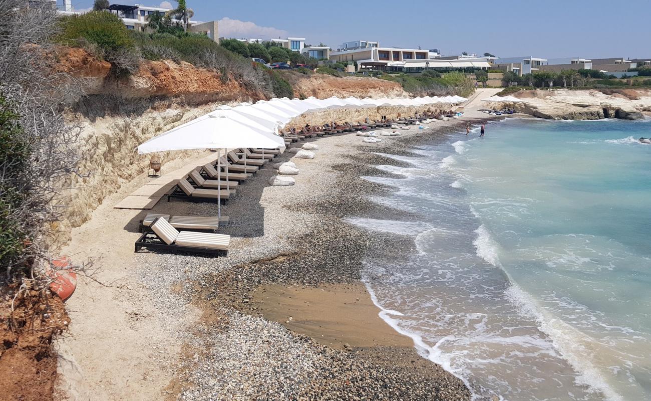 Kafizis Beach'in fotoğrafı gri kum ve çakıllar yüzey ile