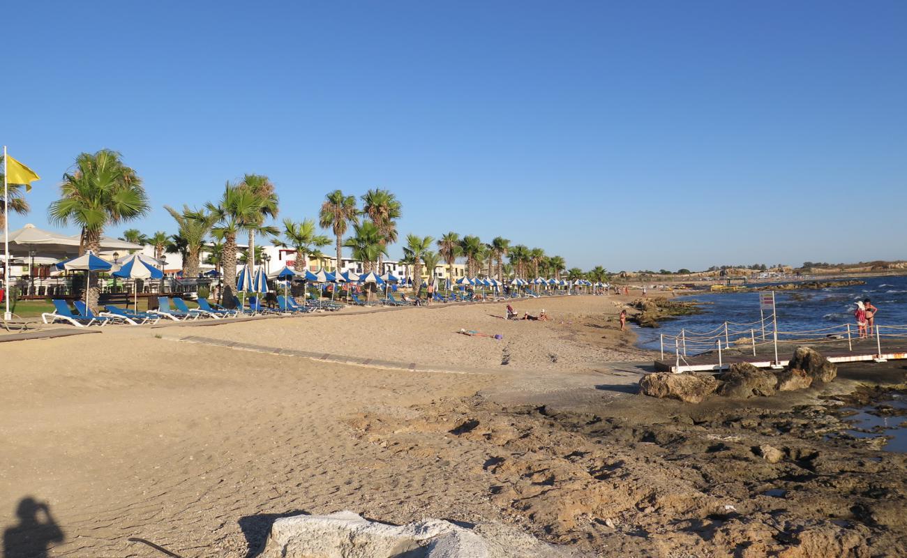 Kefalos beach'in fotoğrafı gri kum yüzey ile