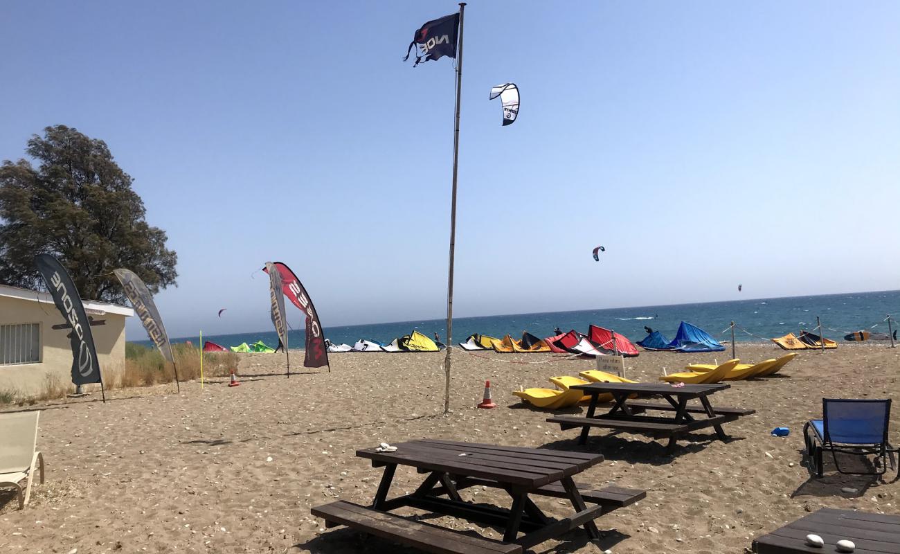 Lemmings beach'in fotoğrafı bej çakıl yüzey ile