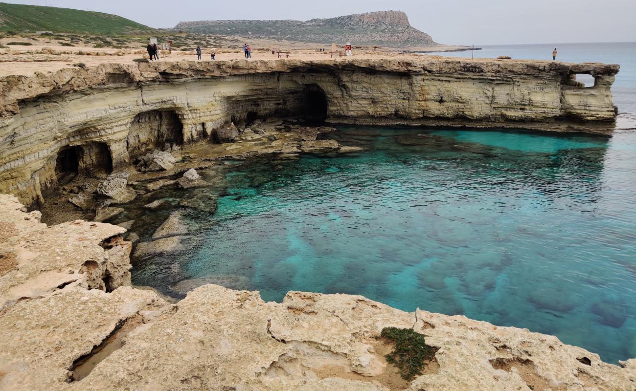 Sea Caves'in fotoğrafı taşlar yüzey ile