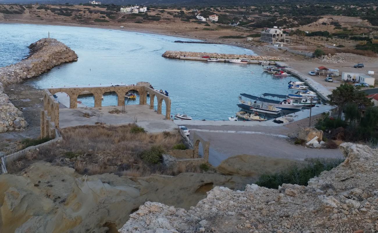 Kaplica beach II'in fotoğrafı açık bej kum yüzey ile