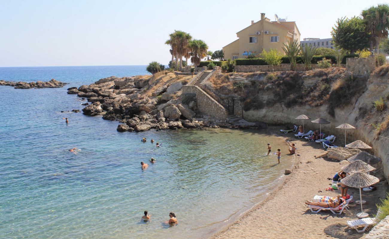 Sempati Beach'in fotoğrafı açık bej kum yüzey ile