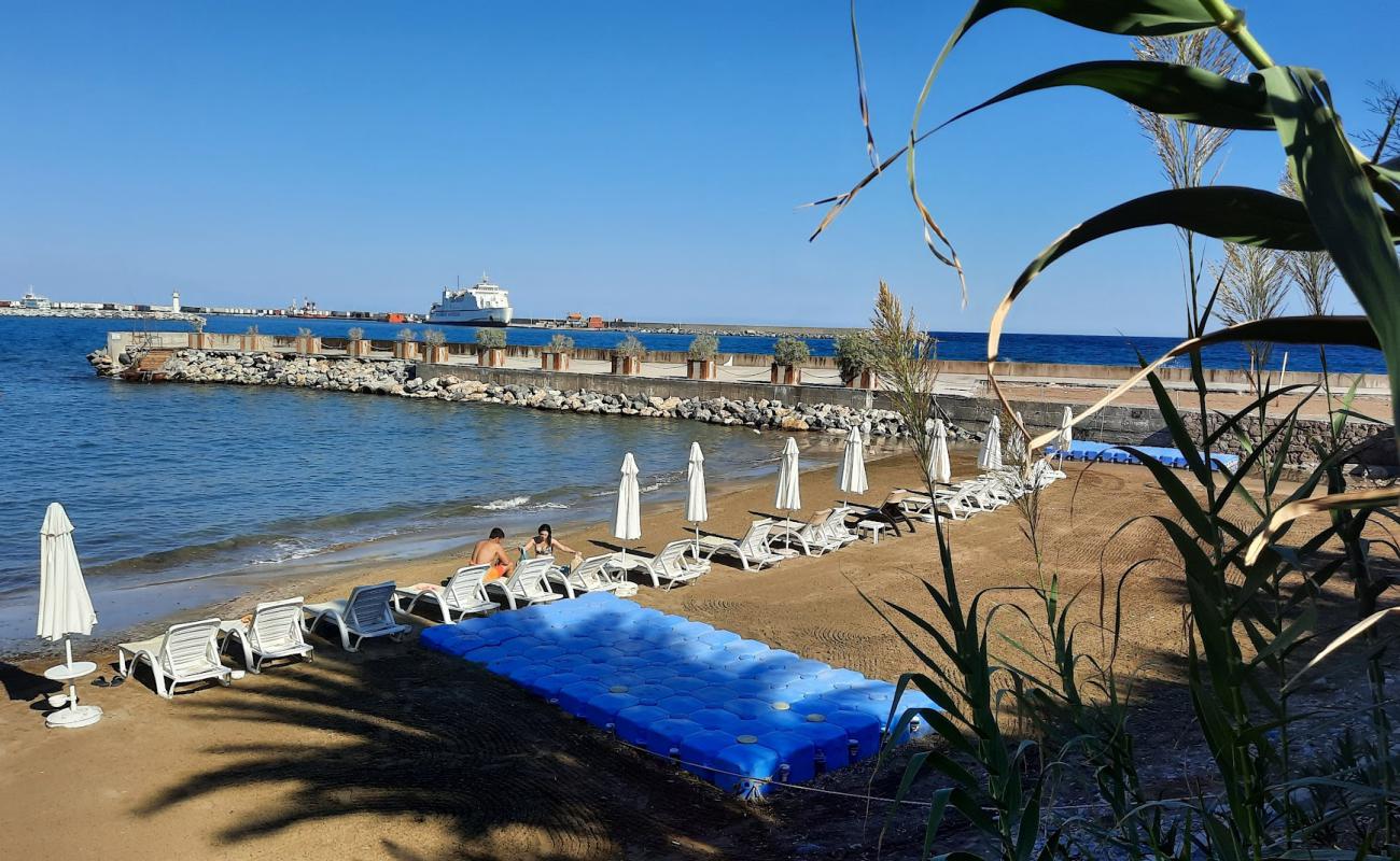 Oscar Resort Beach'in fotoğrafı açık bej kum yüzey ile
