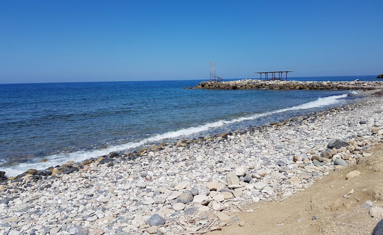 Turtle Bay Village Beach'in fotoğrafı kayalık arazi yüzey ile