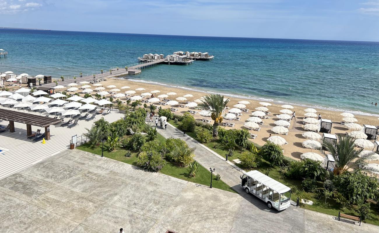 Arkin Iskele Beach'in fotoğrafı açık bej kum yüzey ile