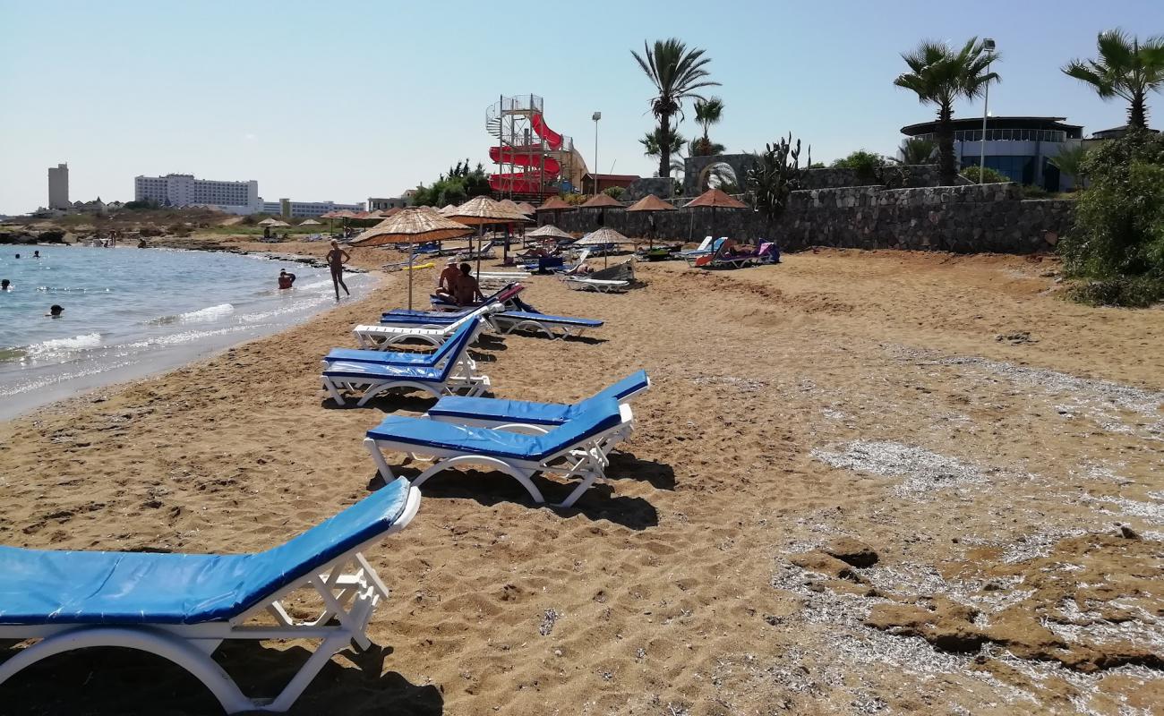 Yelden Crystal Beach'in fotoğrafı açık bej kum yüzey ile