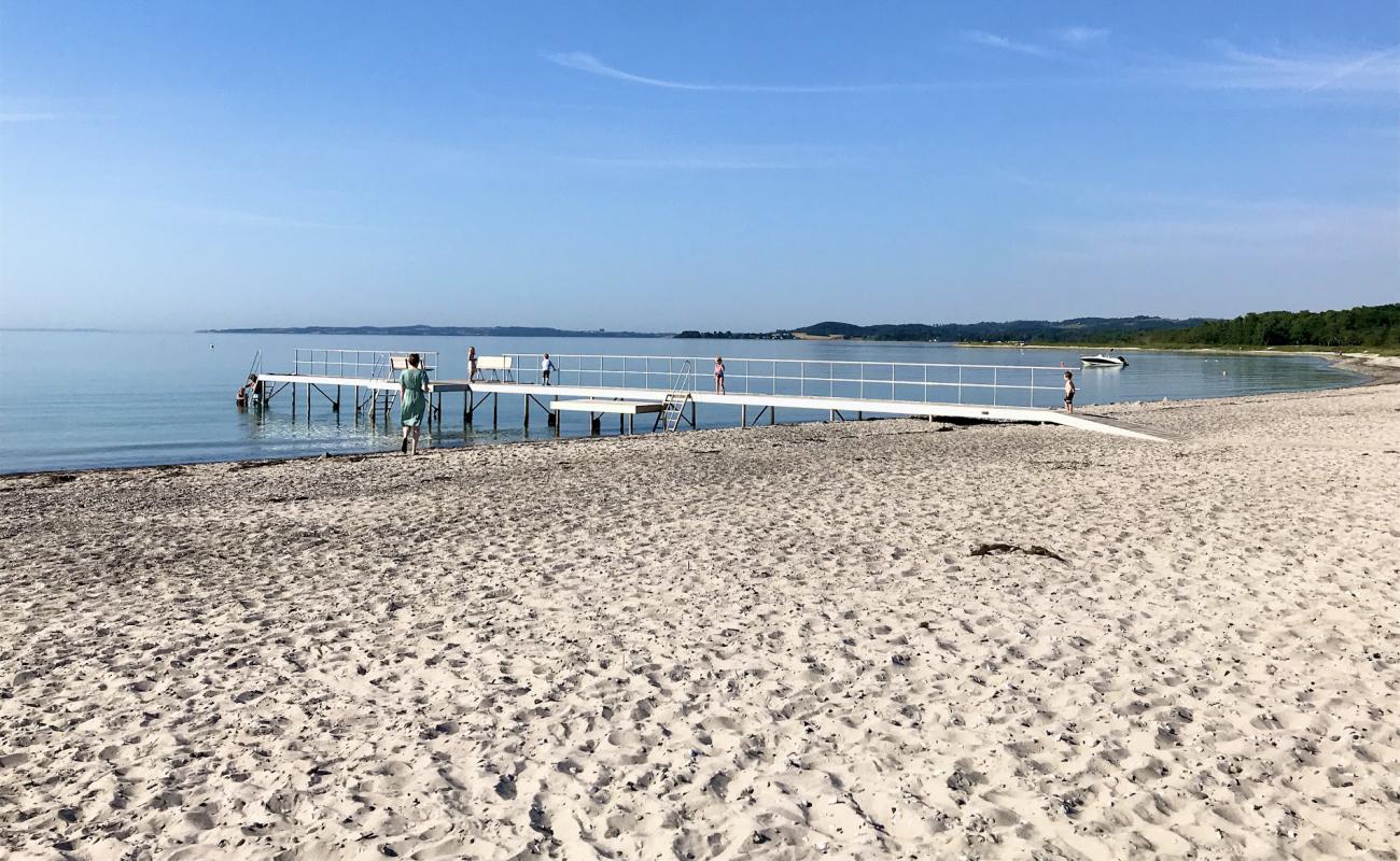 Femmoller Beach'in fotoğrafı açık bej kum yüzey ile