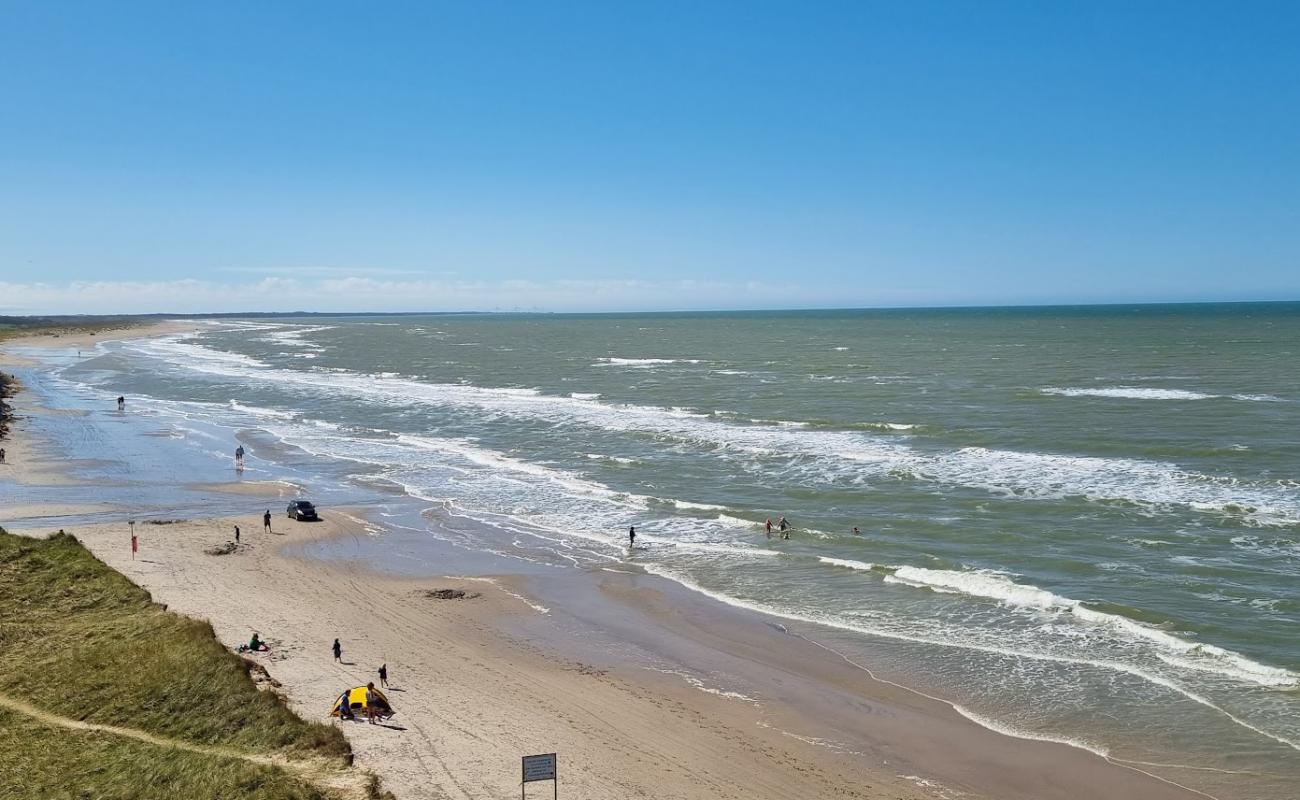 Skiveren Beach'in fotoğrafı i̇nce bej kum yüzey ile