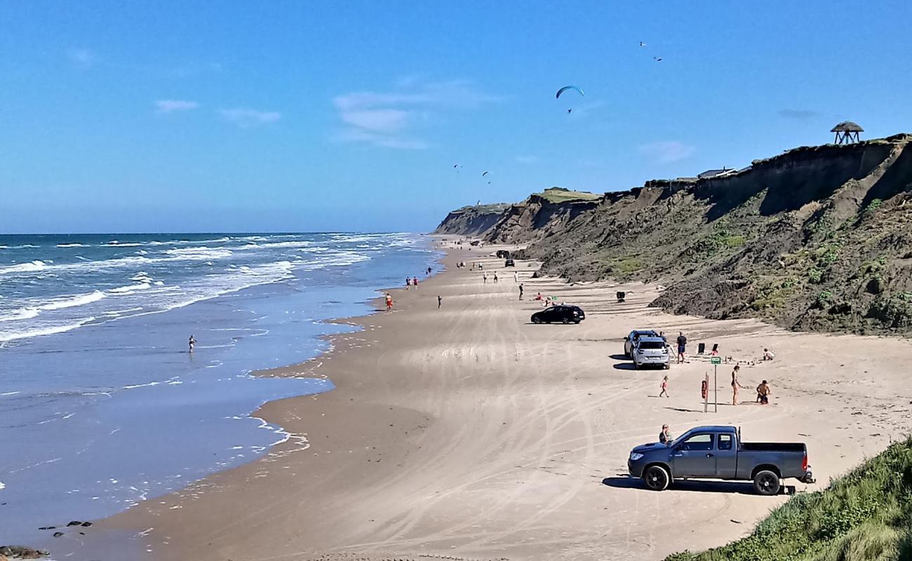 Lyngby Beach'in fotoğrafı parlak kum yüzey ile