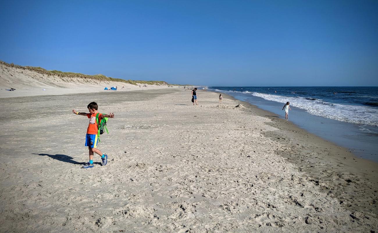 Skallingevej Beach'in fotoğrafı açık bej kum yüzey ile