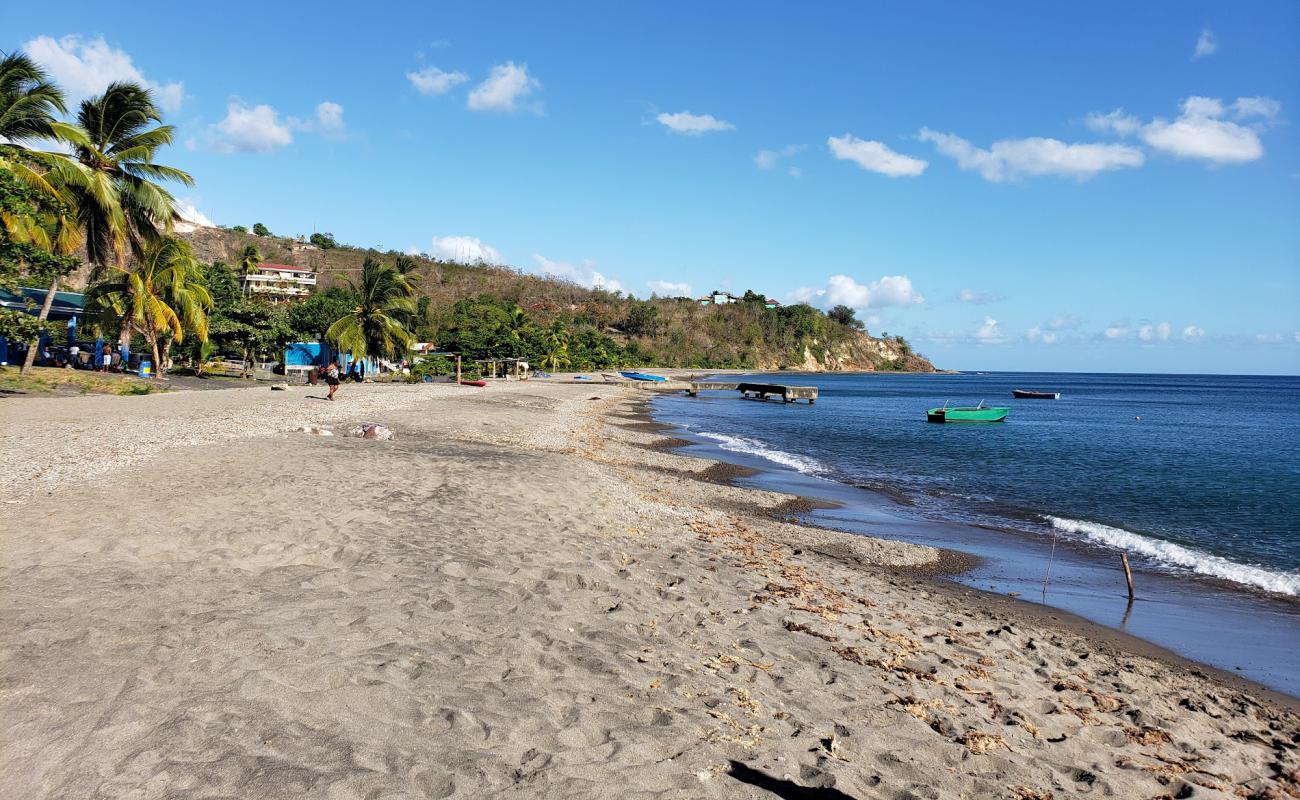 Salisbury Beach'in fotoğrafı gri kum ve çakıl yüzey ile