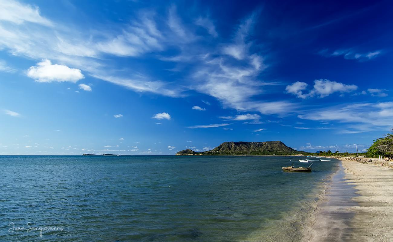 Playa Juan de Bolanos'in fotoğrafı çakıl ile kum yüzey ile