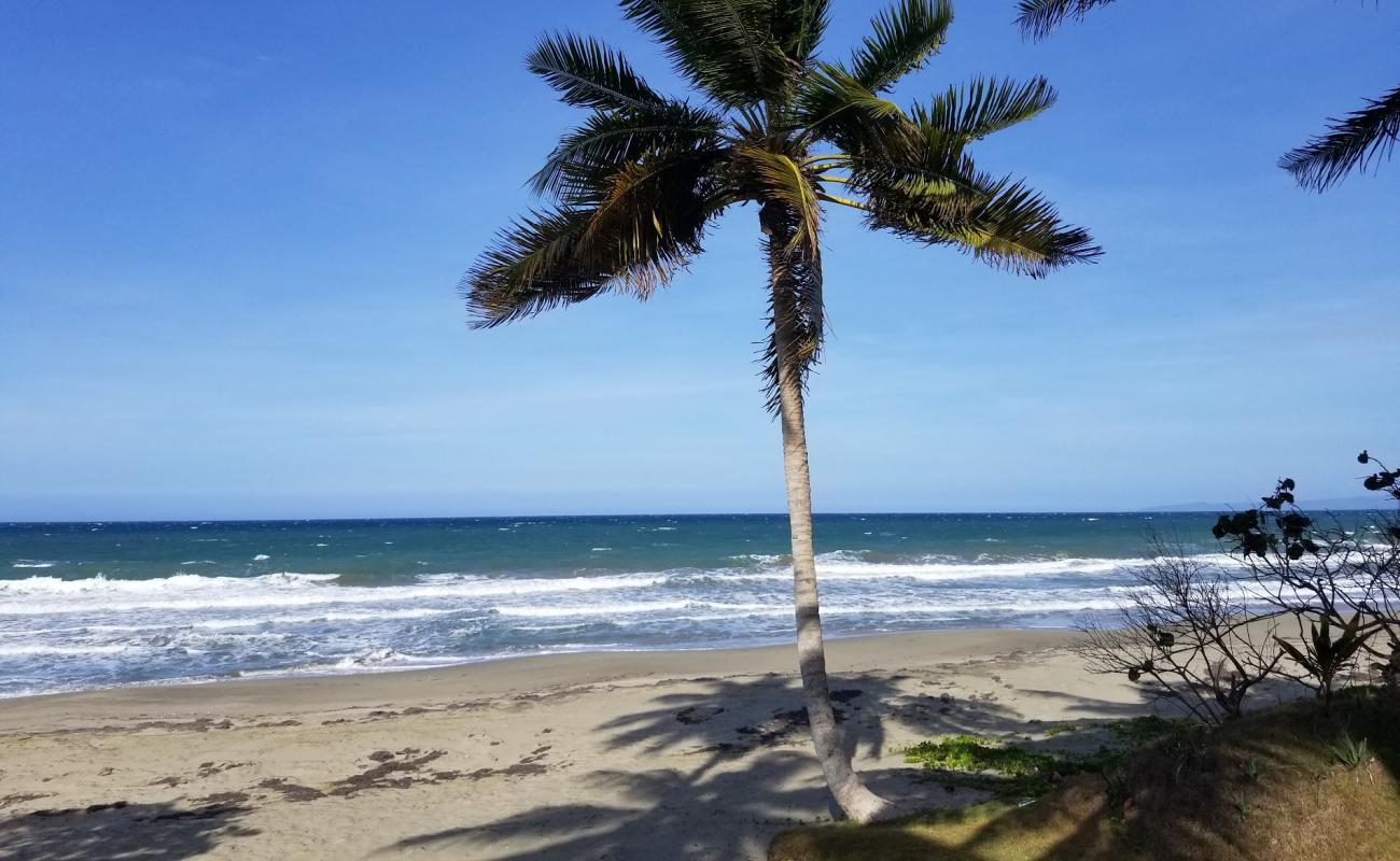 Playa Gen'in fotoğrafı açık bej kum yüzey ile