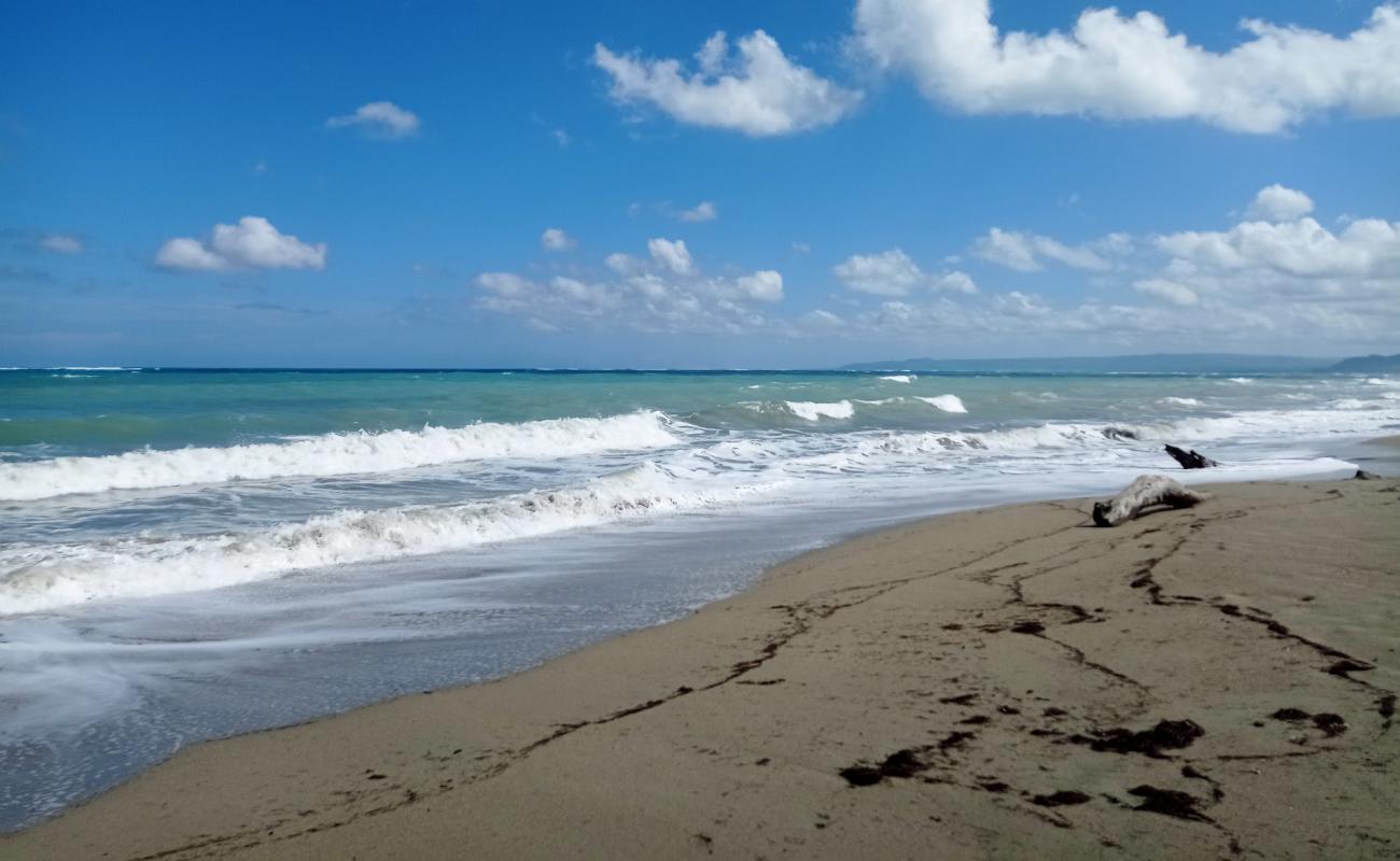 Playa Rio Piedra'in fotoğrafı açık bej kum yüzey ile