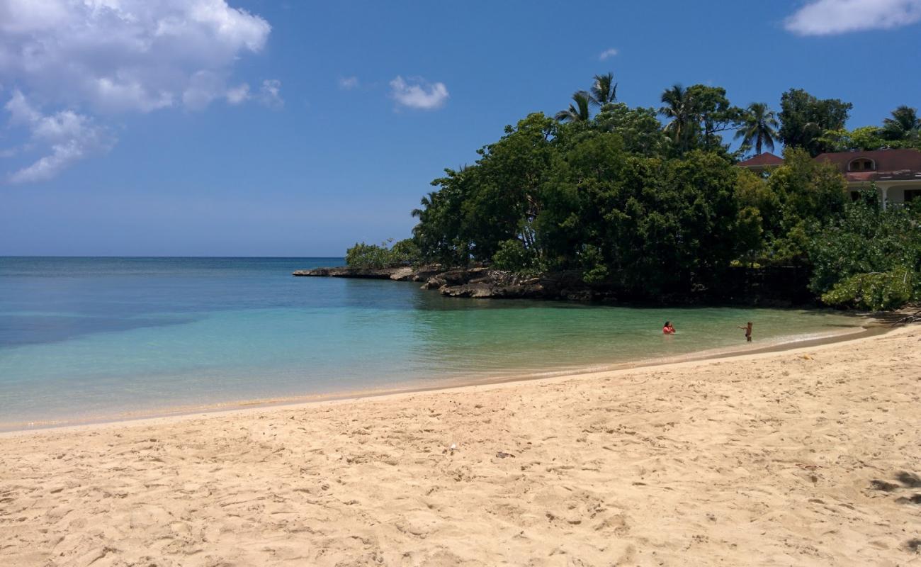 Playa de Los Guardias'in fotoğrafı parlak ince kum yüzey ile