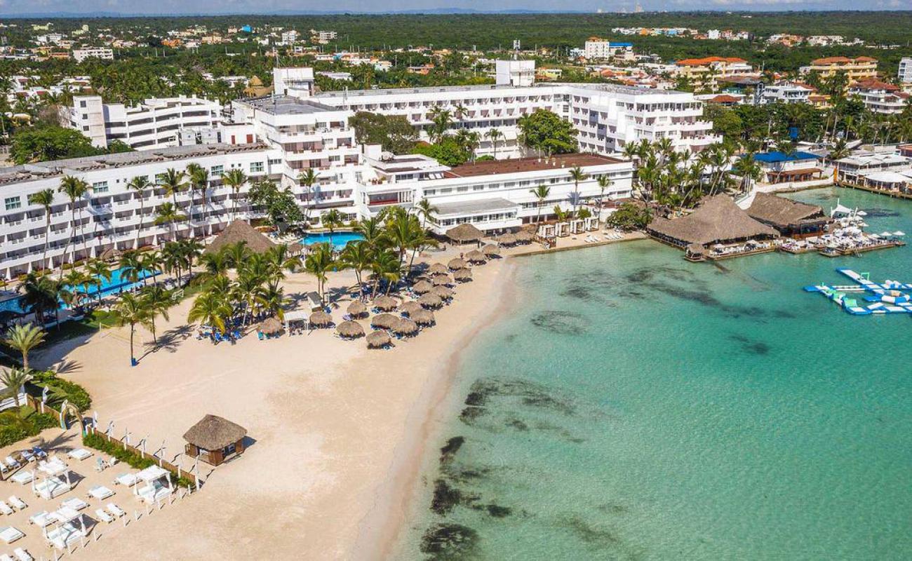 Boca Chica beach'in fotoğrafı i̇nce bej kum yüzey ile