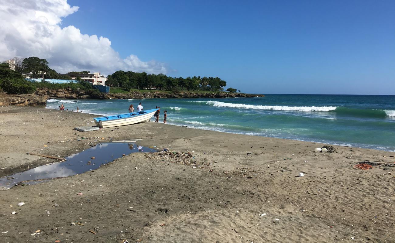 Manresa beach'in fotoğrafı gri kum yüzey ile