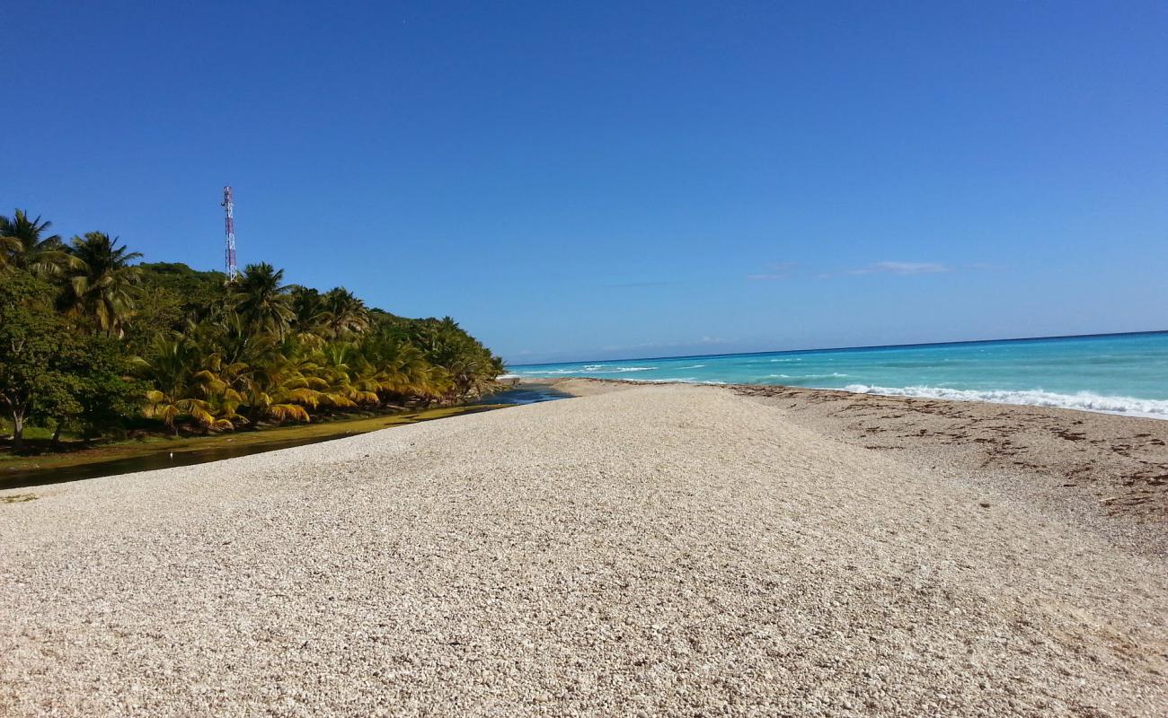 Meseta beach II'in fotoğrafı hafif ince çakıl taş yüzey ile