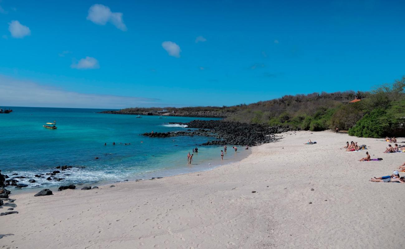 Playa man'in fotoğrafı parlak kum ve kayalar yüzey ile