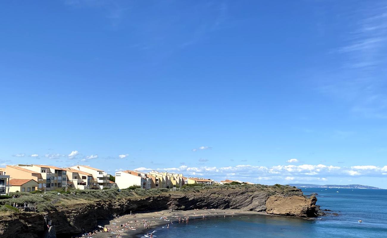 La Conque beach'in fotoğrafı küçük bej çakıl yüzey ile