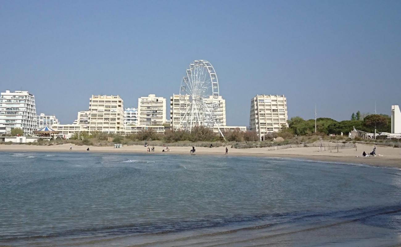Azur Plajı'in fotoğrafı i̇nce bej kum yüzey ile