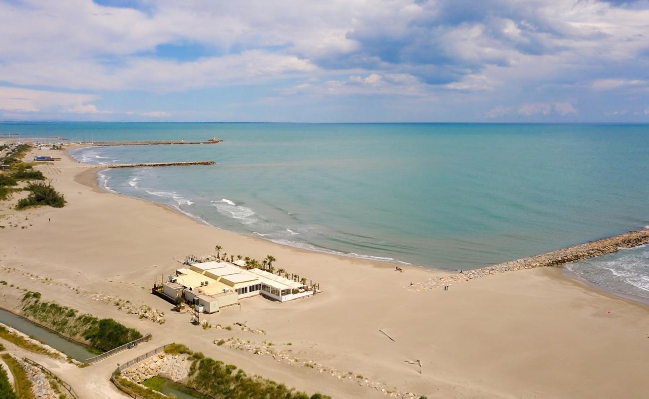 Farniente Plage'in fotoğrafı i̇nce bej kum yüzey ile