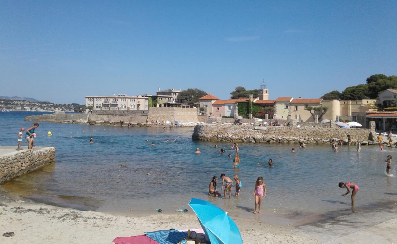 Bendor Plage'in fotoğrafı kahverengi kum yüzey ile