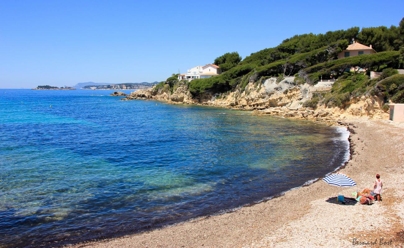 Plage de beaucours'in fotoğrafı gri çakıl taşı yüzey ile