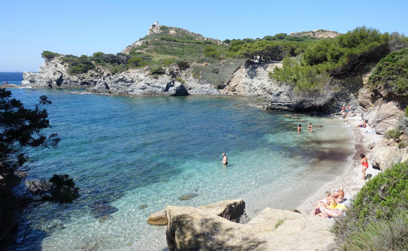 Plages Coucoussa'in fotoğrafı gri ince çakıl taş yüzey ile