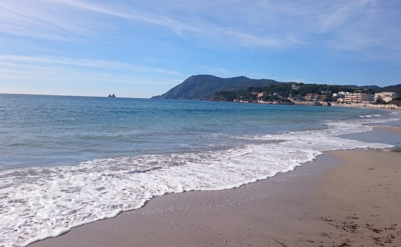 Sablettes Plajı'in fotoğrafı i̇nce bej kum yüzey ile