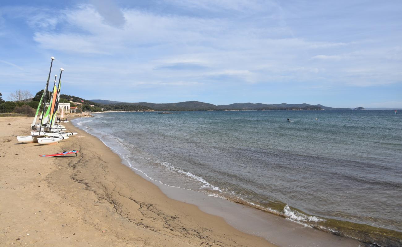 Tamaris beach'in fotoğrafı açık bej kum yüzey ile