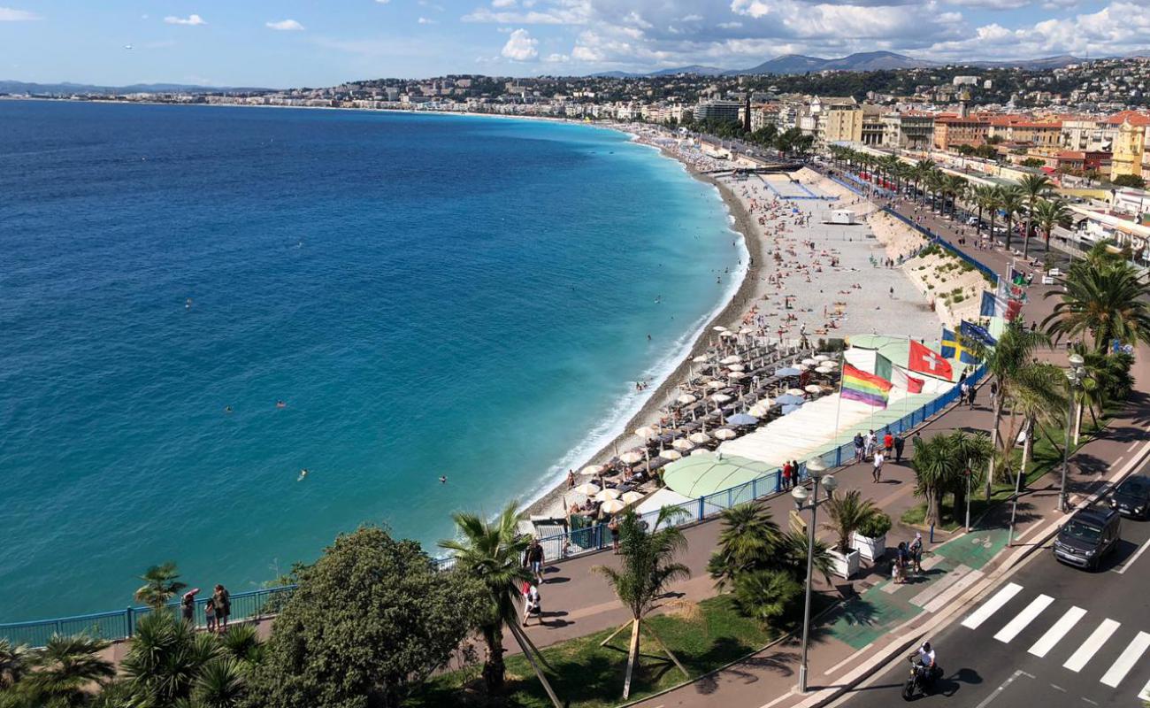 Plage de St. Helene'in fotoğrafı hafif çakıl yüzey ile