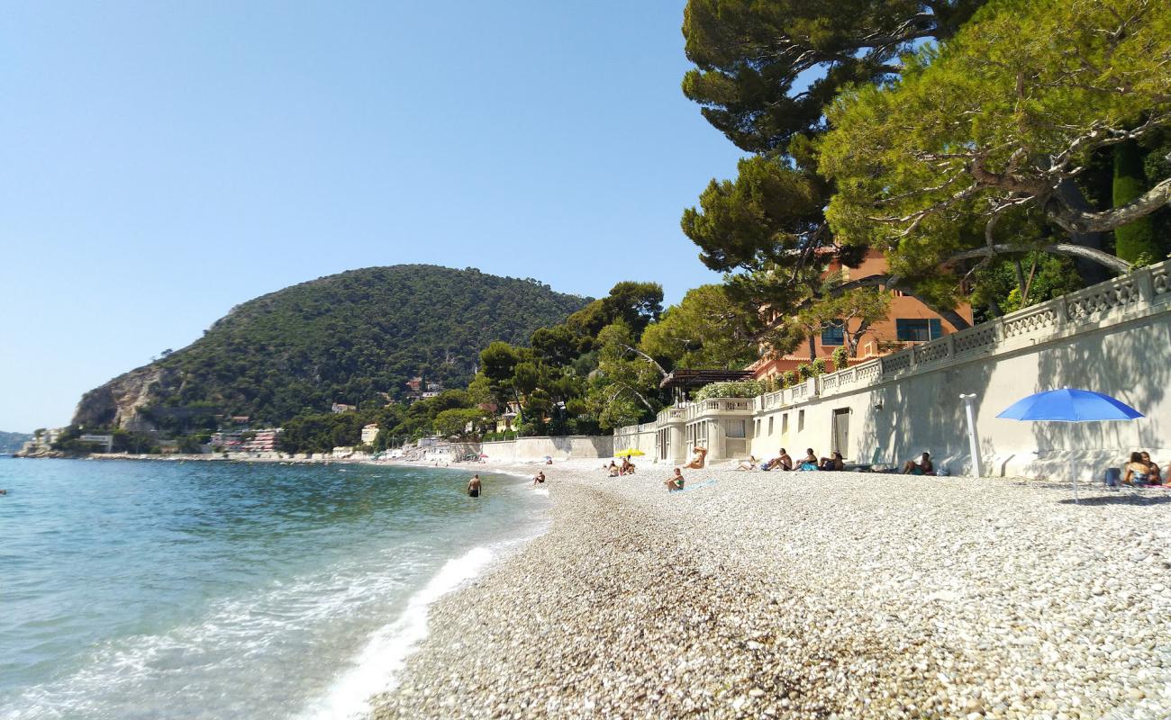 Eze-sur-Mer Plajı'in fotoğrafı hafif ince çakıl taş yüzey ile