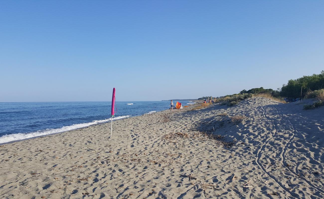 La Plage Alistro'in fotoğrafı açık bej kum yüzey ile