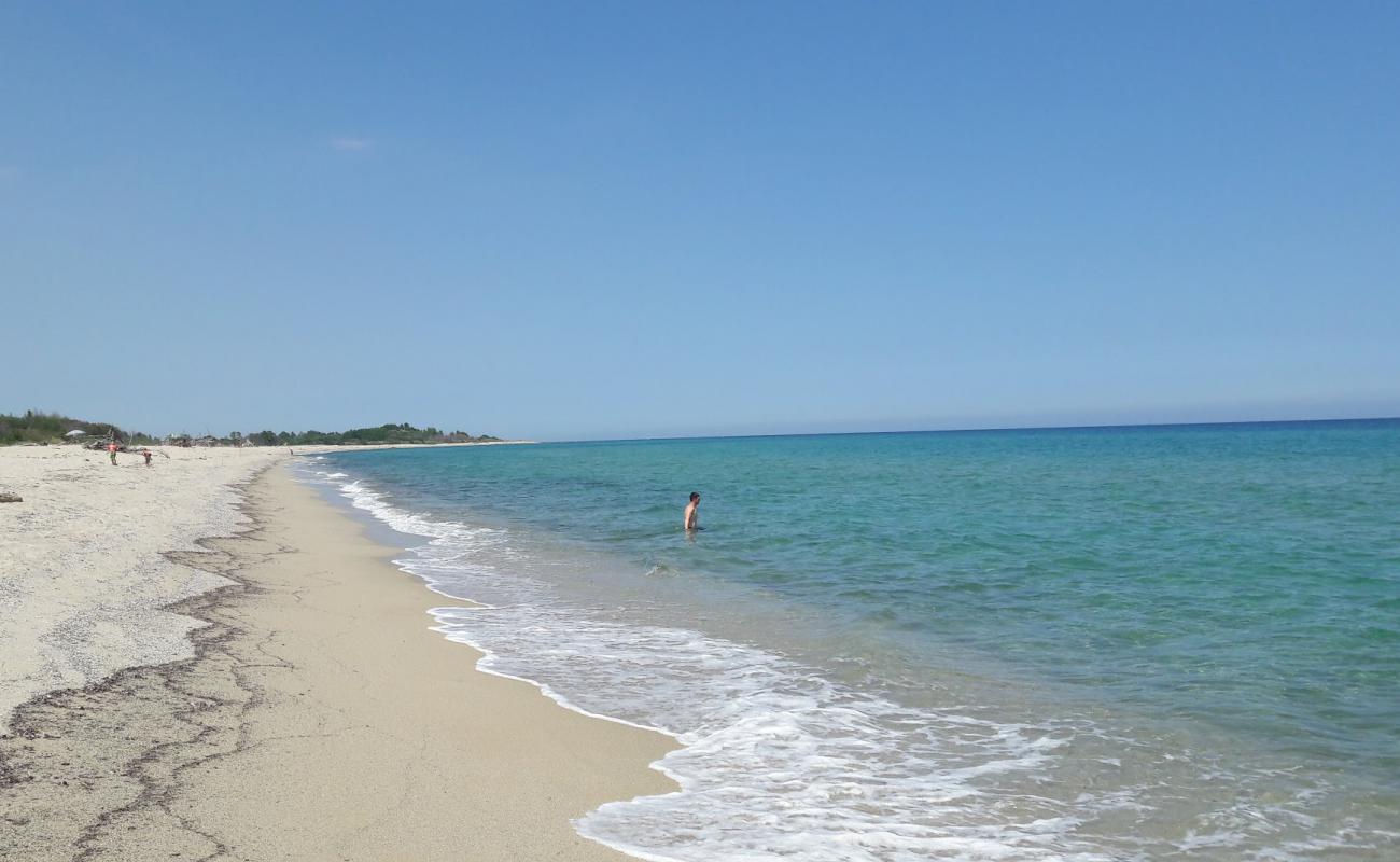 Marine de Solaro'in fotoğrafı parlak kum yüzey ile