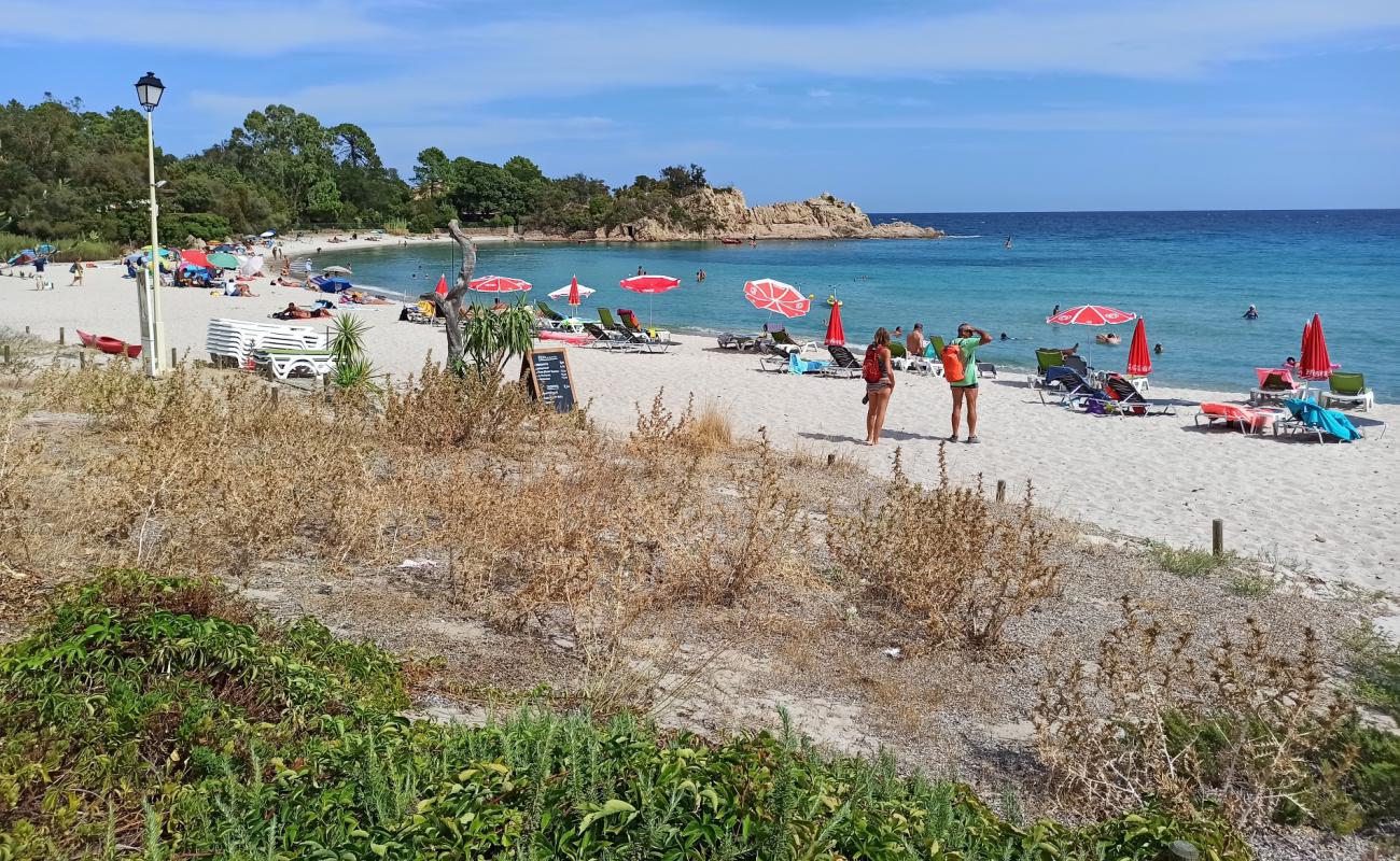 Plage De Canella'in fotoğrafı parlak kum yüzey ile