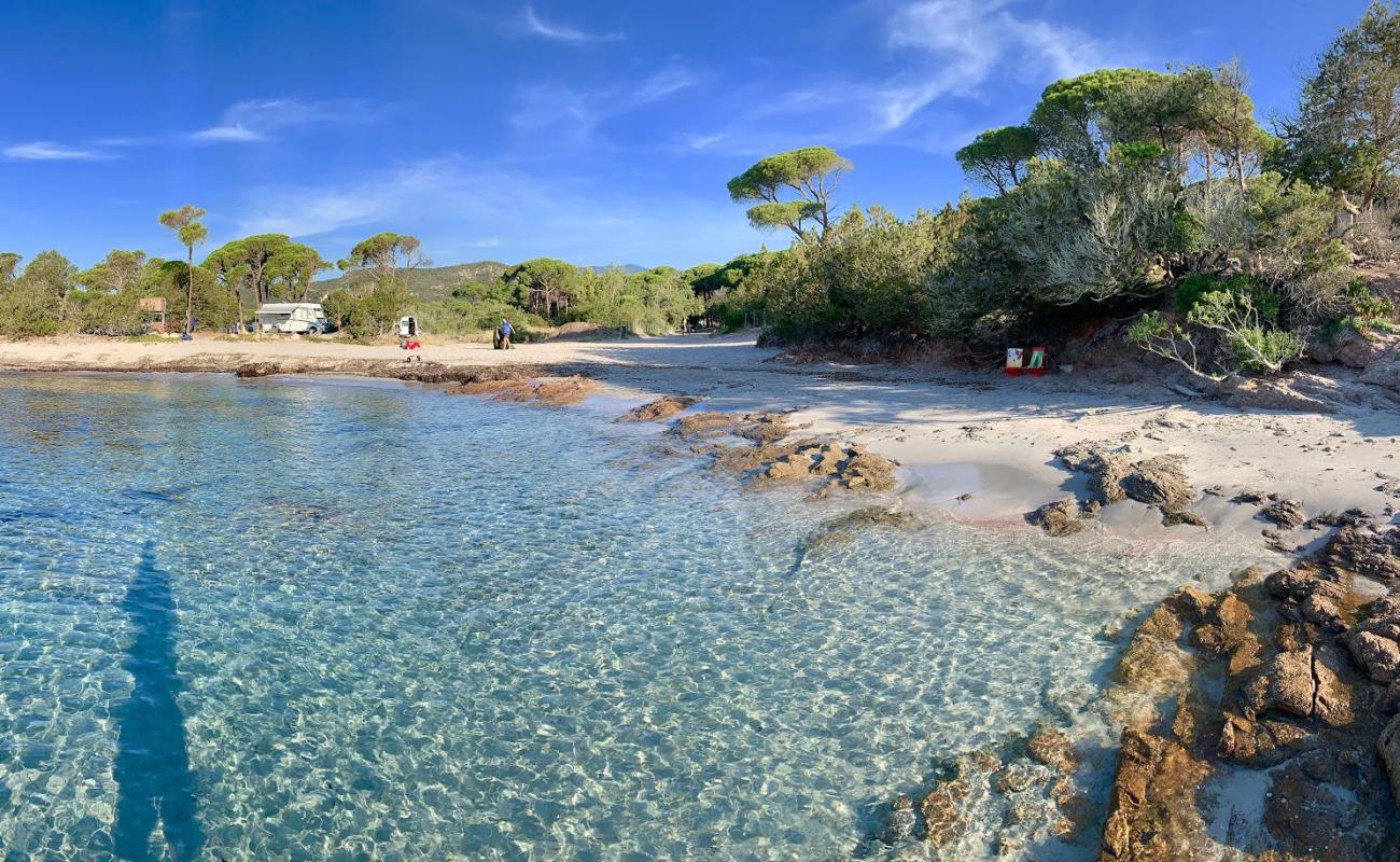 Plage de Villata'in fotoğrafı parlak kum yüzey ile