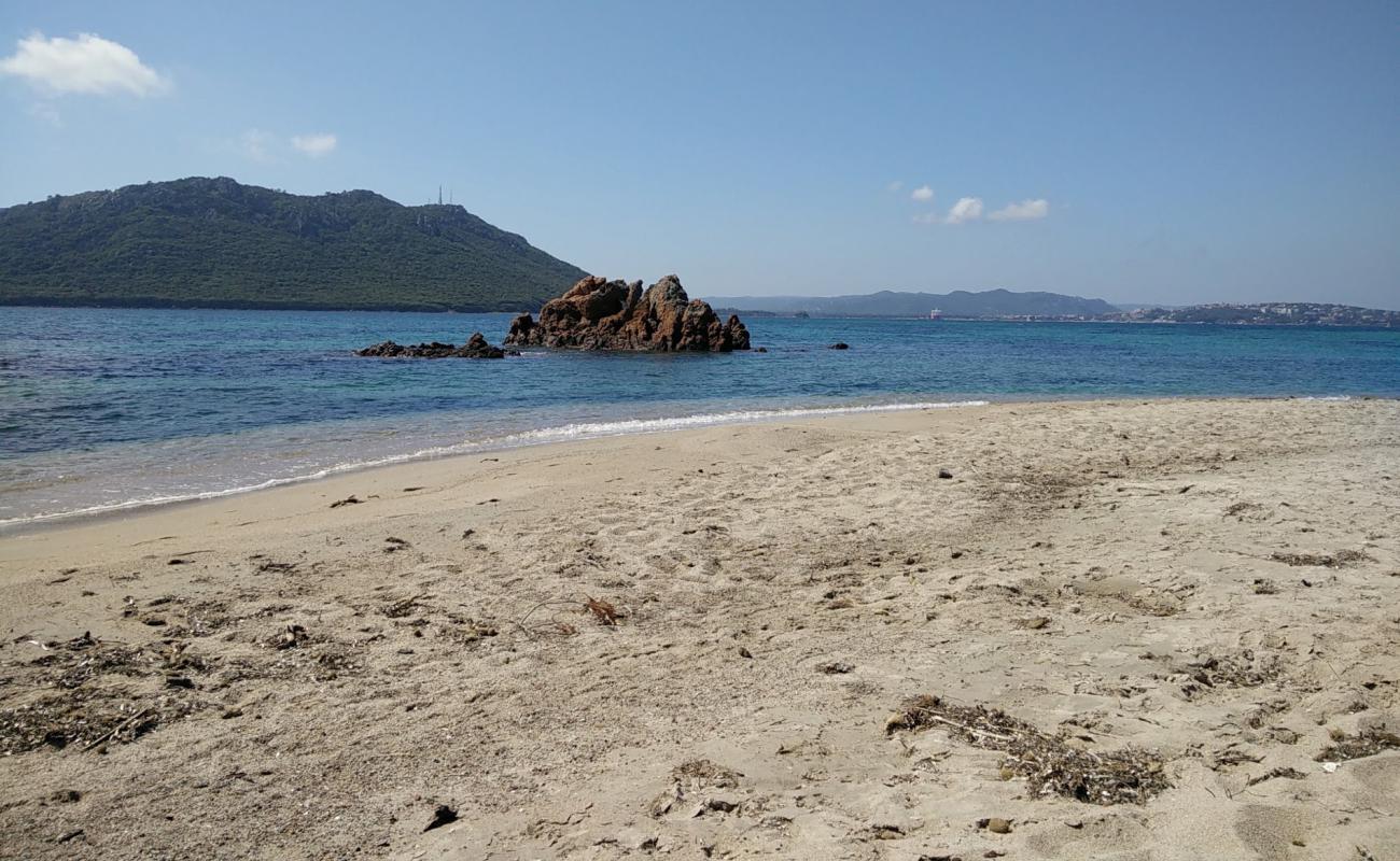 Plage de Cala Rossa III'in fotoğrafı açık bej kum yüzey ile