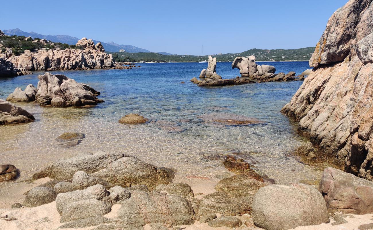 Bruzzi Littoral beach'in fotoğrafı parlak kum yüzey ile