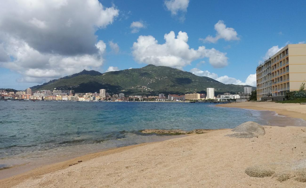 Corse Azur'in fotoğrafı parlak ince kum yüzey ile