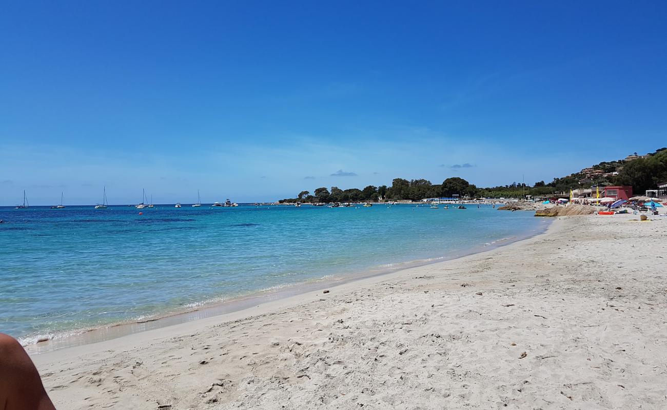 Ariadne Plajı'in fotoğrafı parlak ince kum yüzey ile