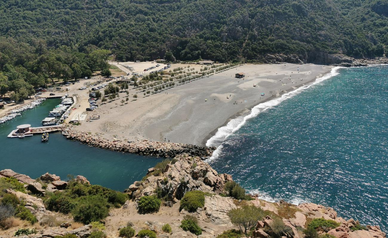 Porto beach'in fotoğrafı hafif çakıl yüzey ile