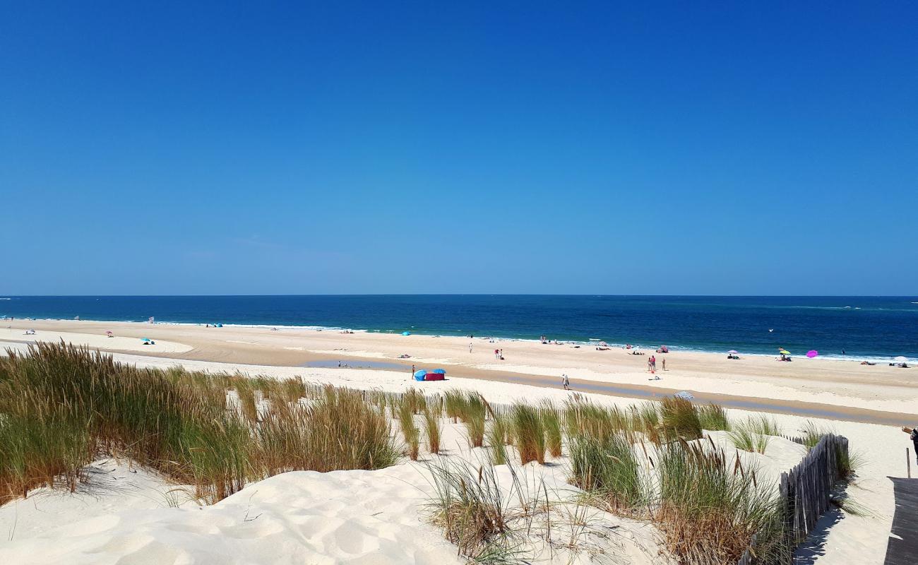 Plage de La Lagune'in fotoğrafı i̇nce beyaz kum yüzey ile