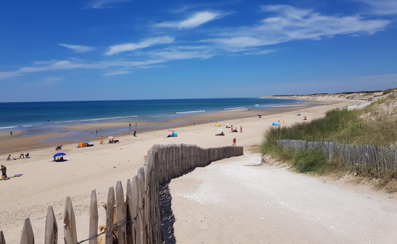 Plage Gurp'in fotoğrafı beyaz kum yüzey ile