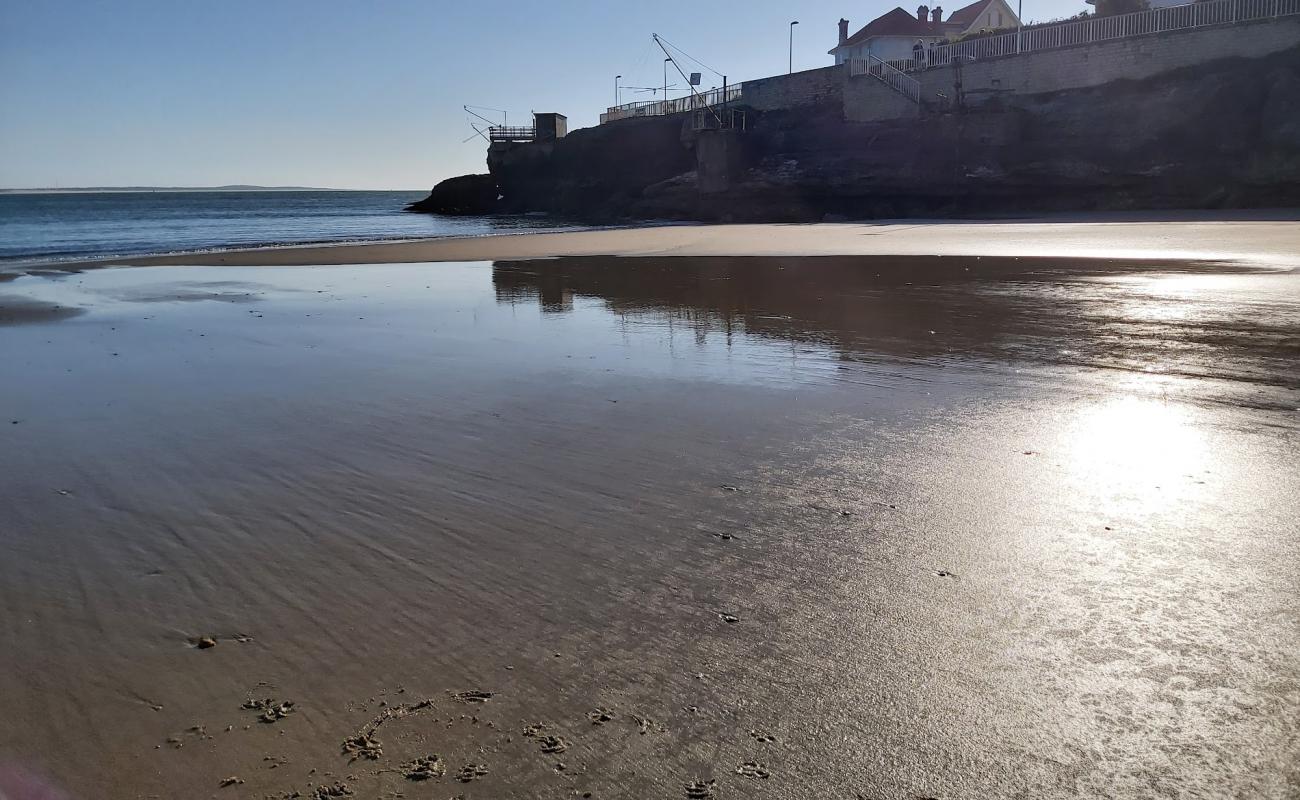 Plage du Pigeonnier'in fotoğrafı kahverengi kum yüzey ile